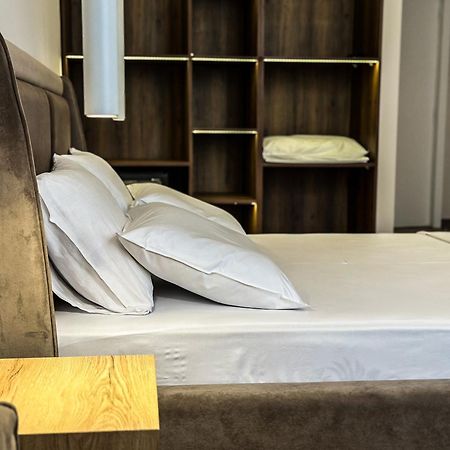 Alexander Rooms & Apartments Durres Luaran gambar