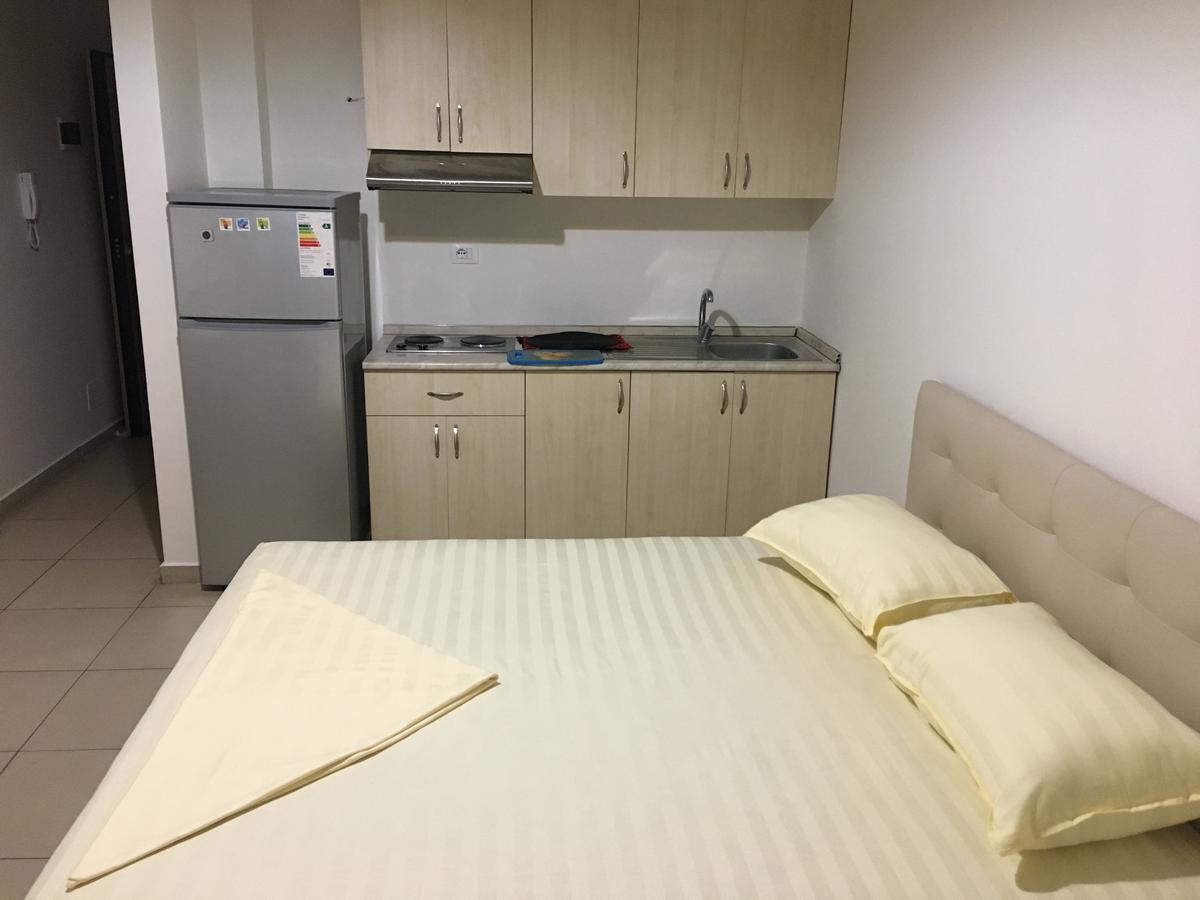 Alexander Rooms & Apartments Durres Luaran gambar