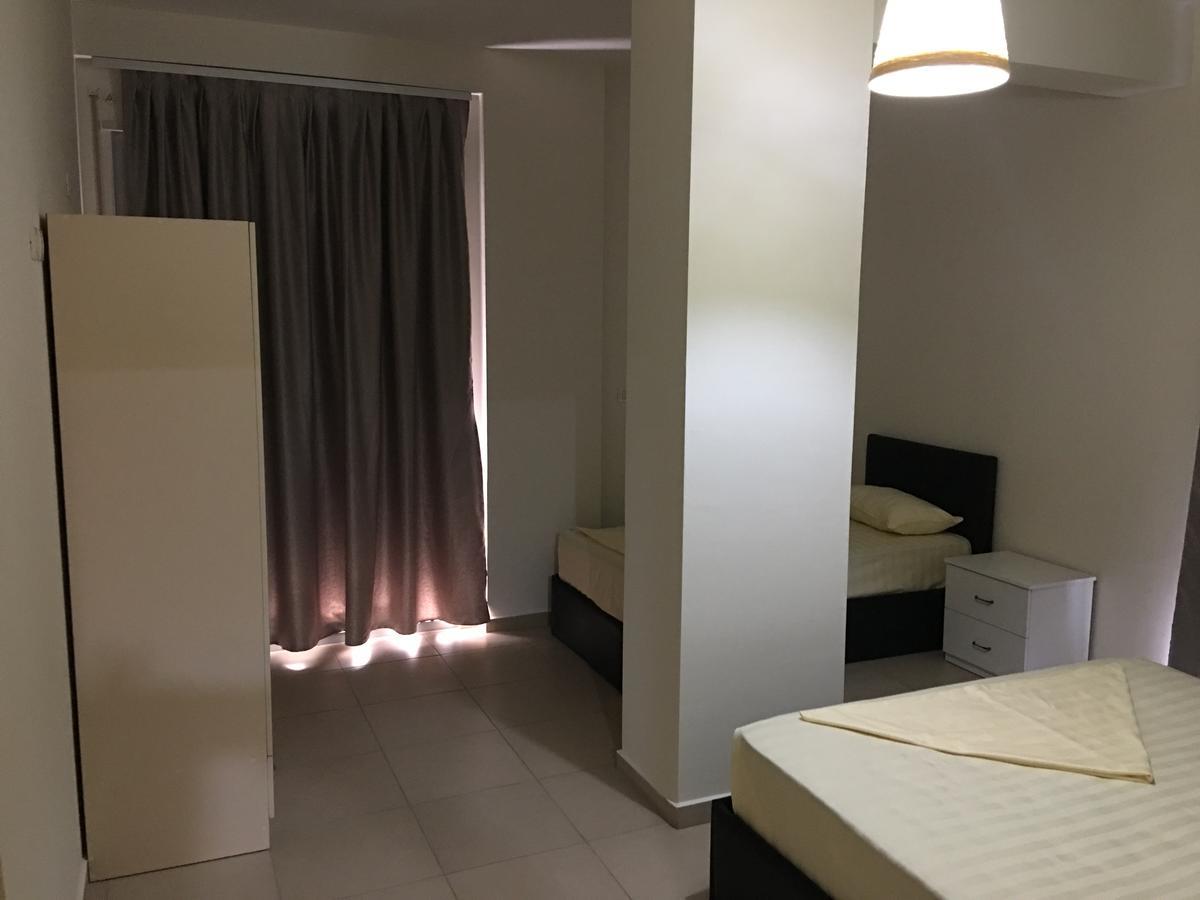 Alexander Rooms & Apartments Durres Luaran gambar