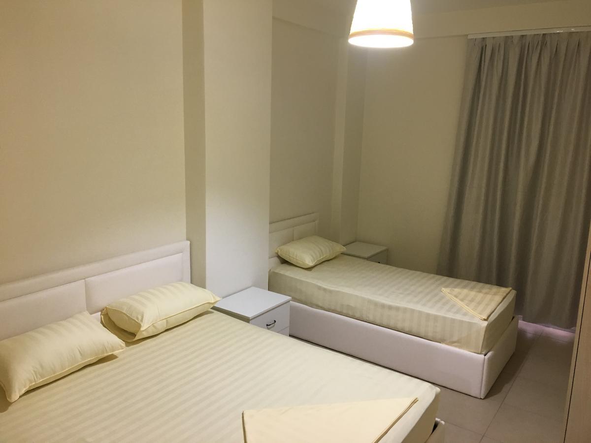 Alexander Rooms & Apartments Durres Luaran gambar