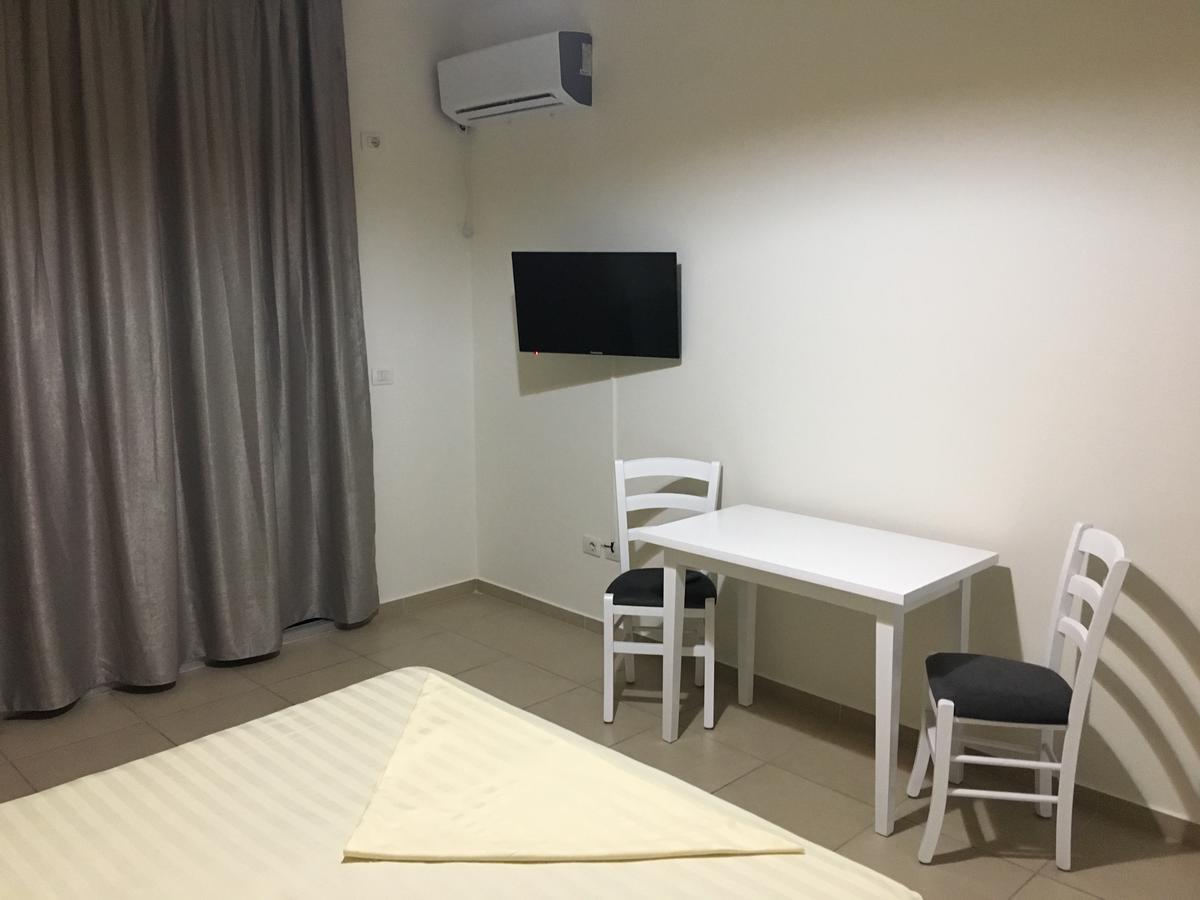 Alexander Rooms & Apartments Durres Luaran gambar