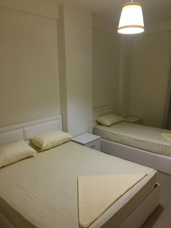 Alexander Rooms & Apartments Durres Luaran gambar