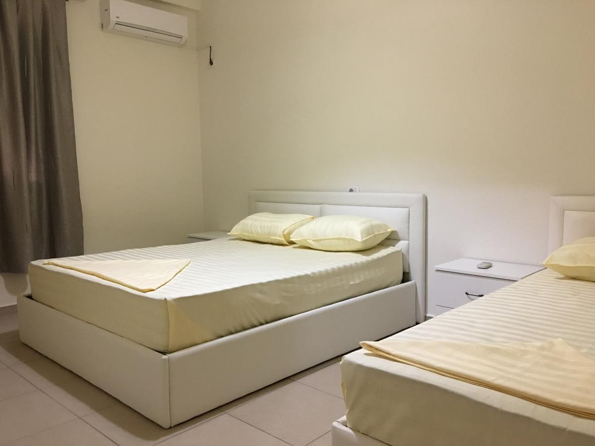 Alexander Rooms & Apartments Durres Luaran gambar