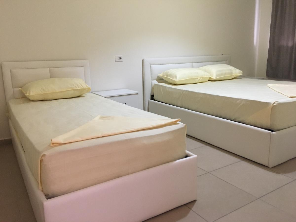 Alexander Rooms & Apartments Durres Luaran gambar