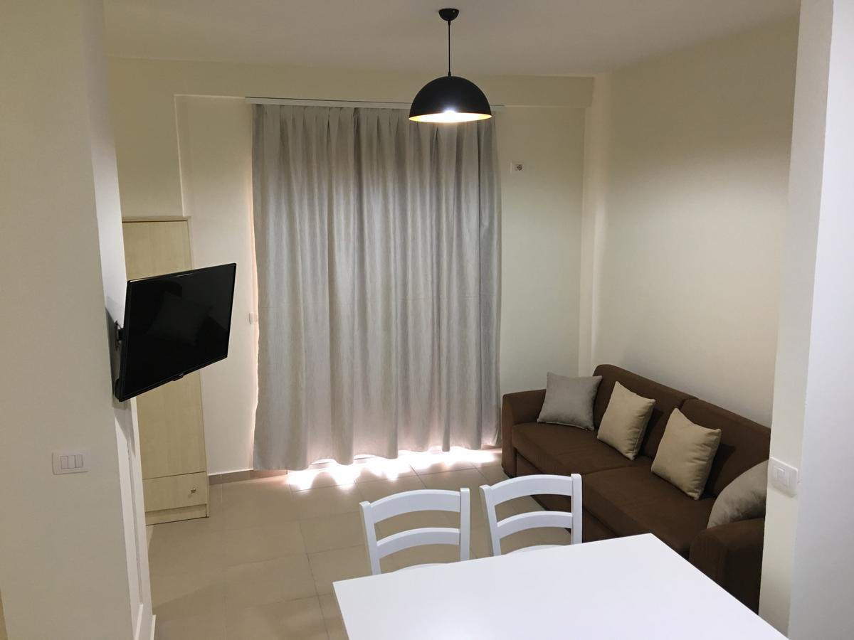 Alexander Rooms & Apartments Durres Luaran gambar